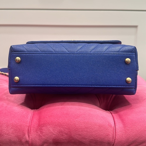 Authentic Chanel Chevron coco handle - Picture 6 of 12